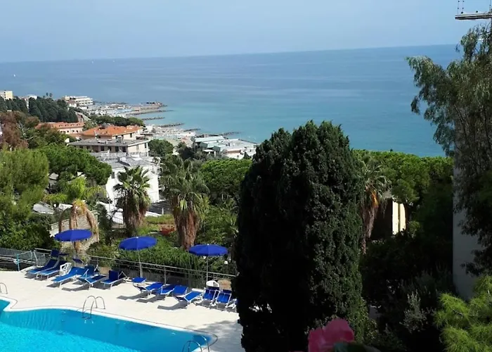 Appartamento Mamariviera Holidays - Casa Vista Mare Con Piscina